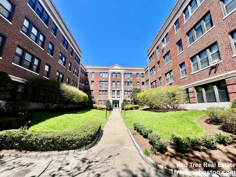 Building Photo - 141 Englewood Ave