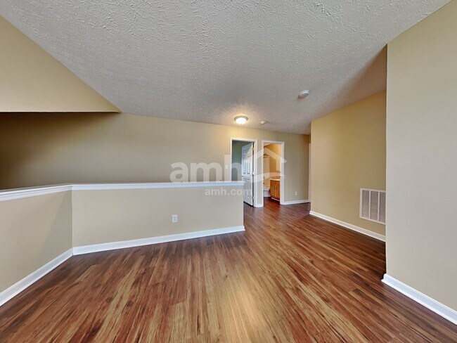 Building Photo - 8736 Gingerwood Ct