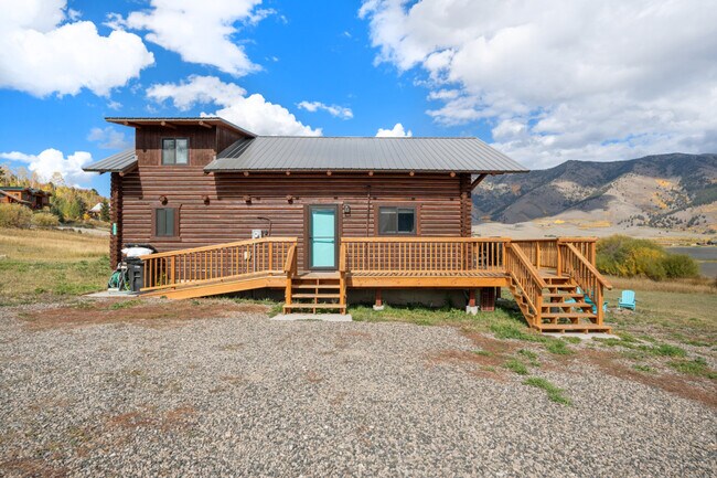 Building Photo - 5406 Henrys Lake Rd