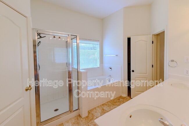 Building Photo - 26923 Trinity Heights