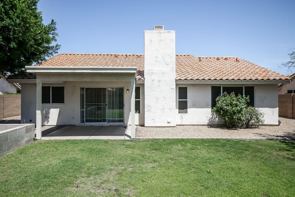 Building Photo - 7205 W Los Gatos Dr