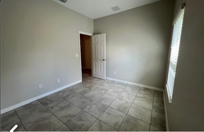 Building Photo - 1039/1043 San Cristobal Ave