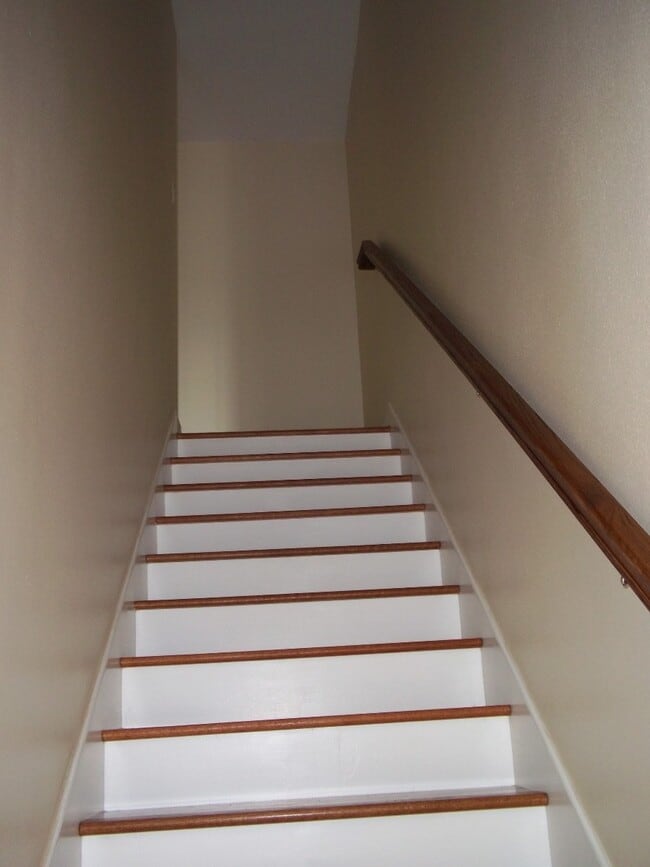 Building Photo - 401 Willard St