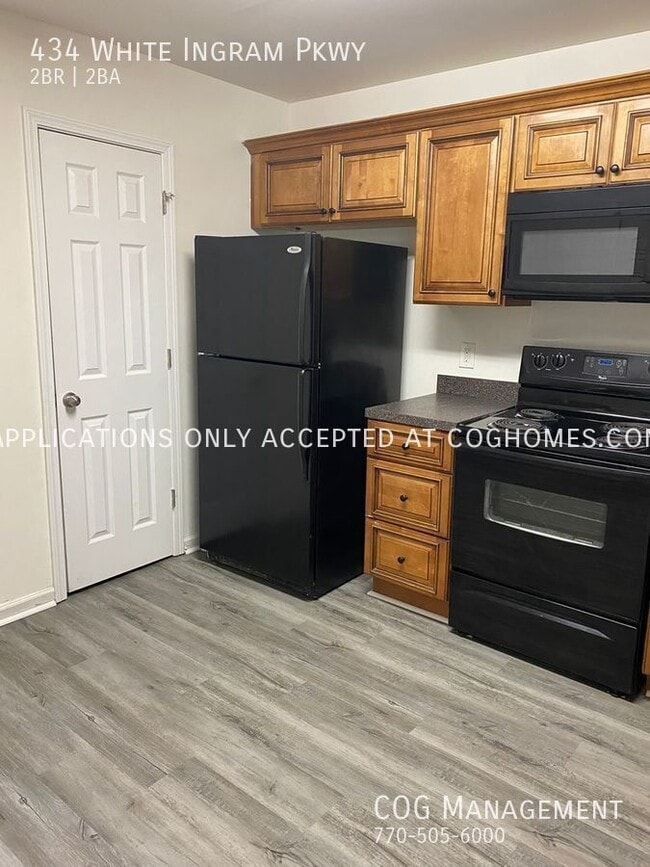 Building Photo - 290 Merchants Square