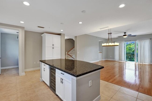 Building Photo - 1861 Coral Heights Blvd