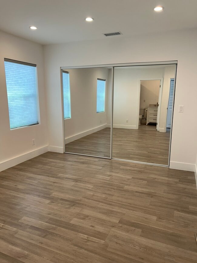 bedroom 1 - 17141 Sherman Way