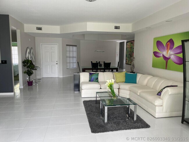 Building Photo - 11530 Briarwood Cir