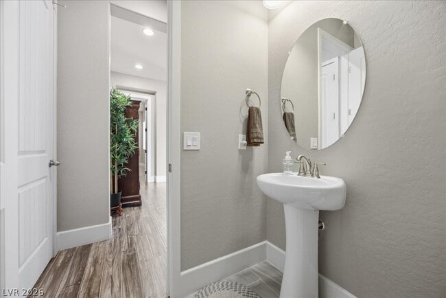 Building Photo - 6248 Carol Butte Ct