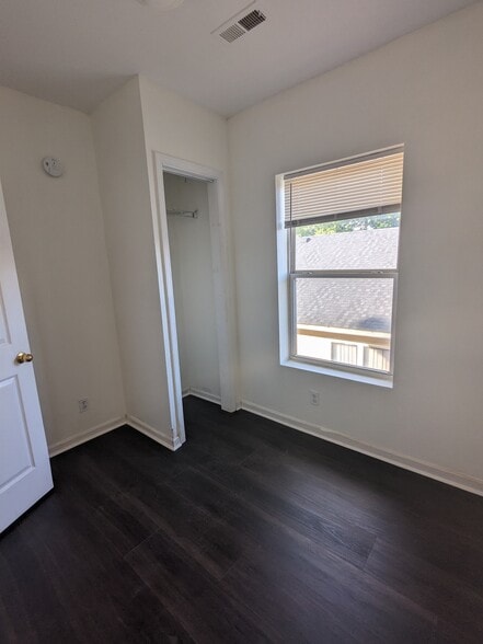 Upstairs middle bedroom - 3204 E 5th Ave