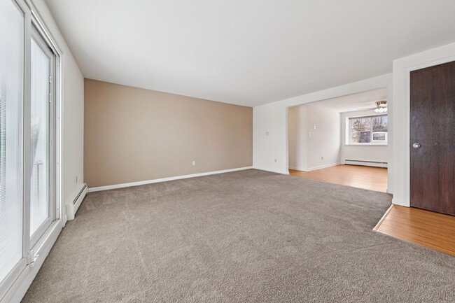 Building Photo - 110 Losson Rd