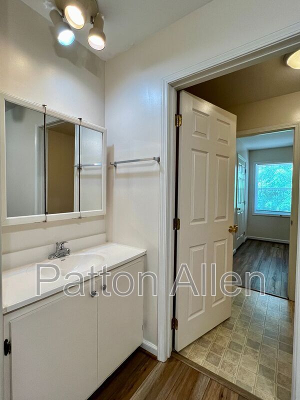 Building Photo - 133 Citadel Dr