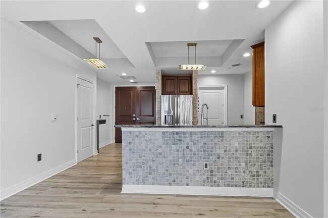 Building Photo - 449 S 12th St