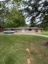 Building Photo - 2406 Browns Mill Rd