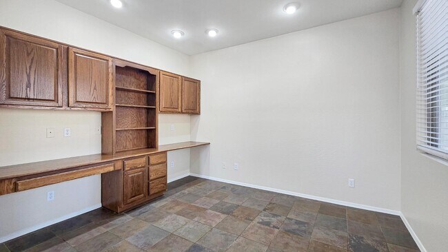 Building Photo - 13395 S 176th Ln