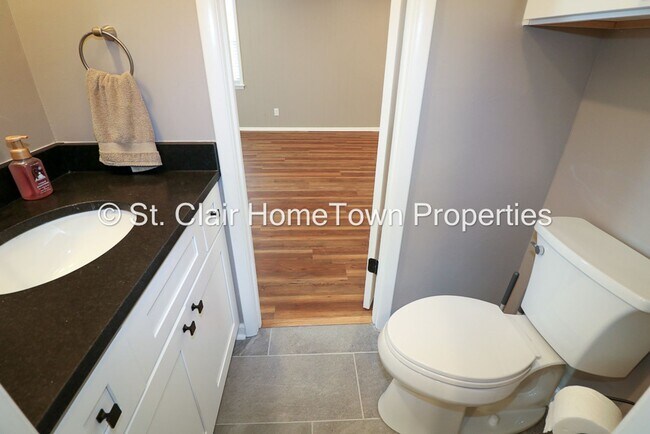 Building Photo - Adorable Home in Cook Springs