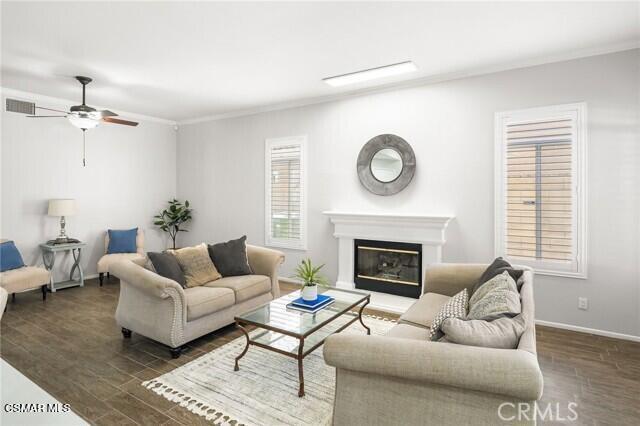 Building Photo - 4109 Laurelview Dr
