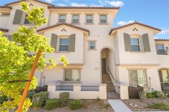 Building Photo - 25 Lomita Heights Dr