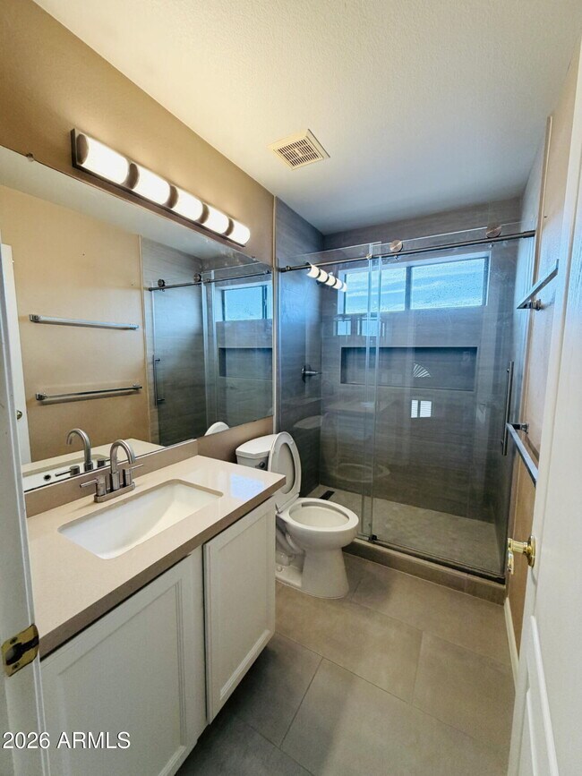 Building Photo - 6652 W Rose Garden Ln