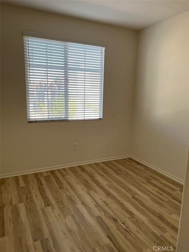 Building Photo - 301 Island Way