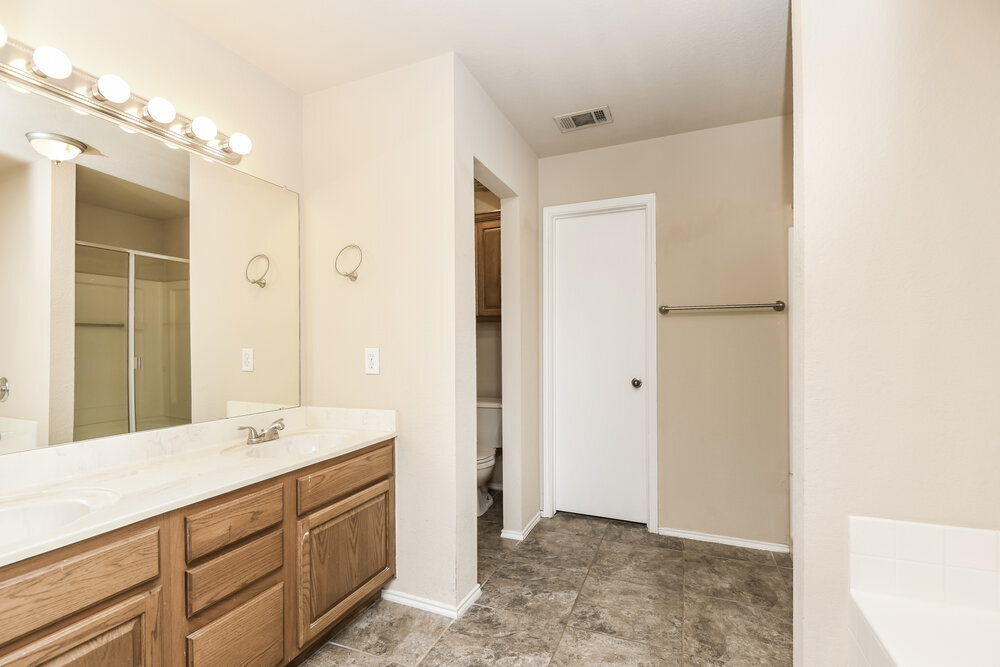 Building Photo - 1313 Pepperfield Ct