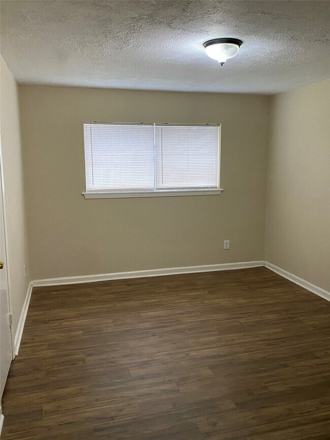 Building Photo - 12127 Troulon Dr