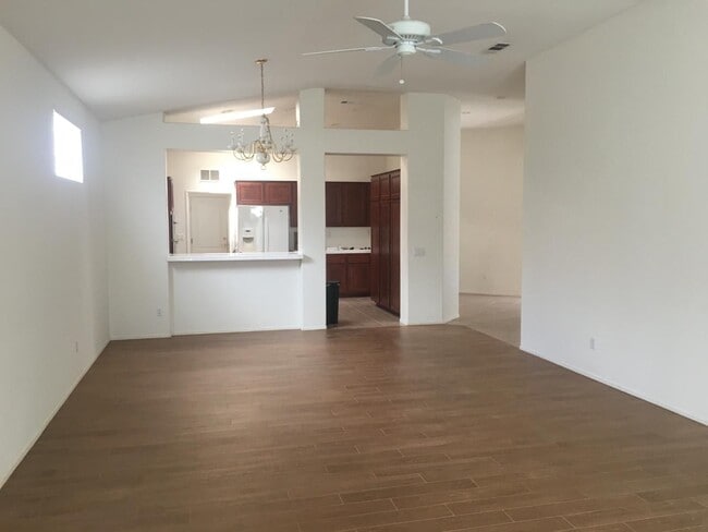 Building Photo - The Colony 55+