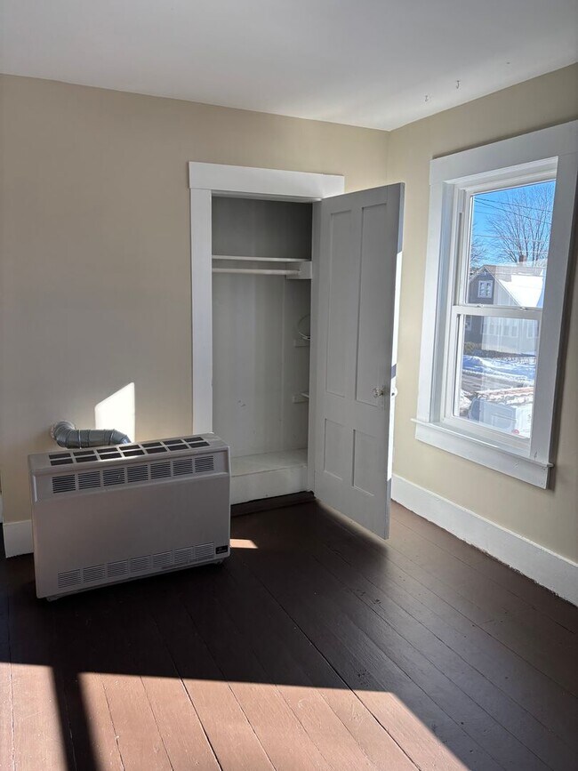 Building Photo - Lopus Lake, LLC-217 Pine Str