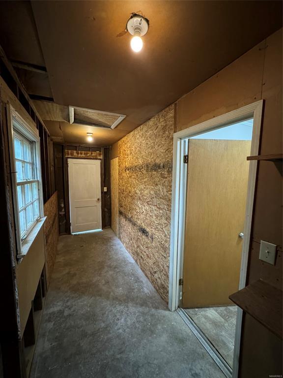 Building Photo - 1106 Lombard Dr