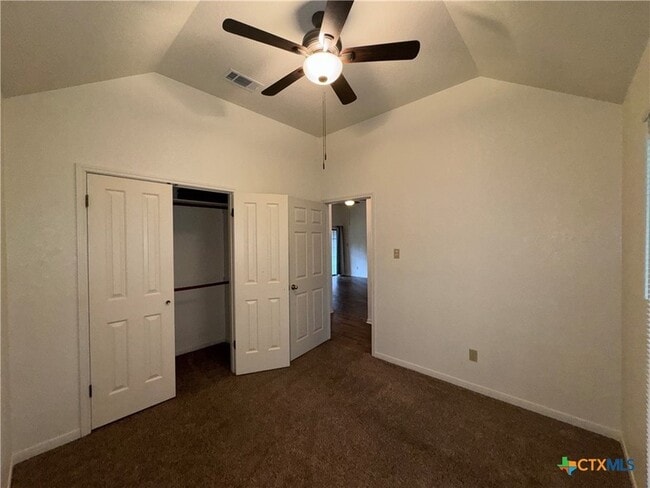Building Photo - 1801 Thomas Ct
