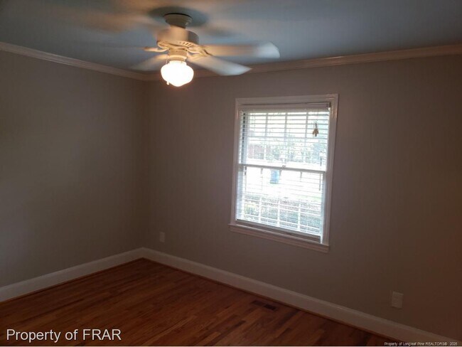 Building Photo - 311 Westview Dr