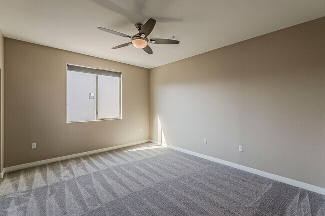 Building Photo - Modern Desert Living in the Heart of Downtown with PRIVATE GARAGE!!