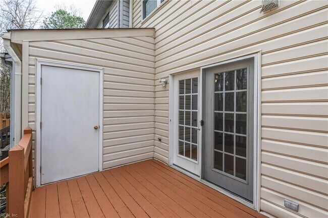 Building Photo - 1628 Angel Ct