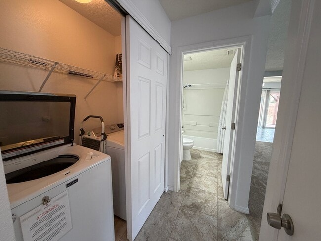 Building Photo - 3 Bedroom Single Story Home Available Near Dennis Chavez Blvd SW & 98th St SW!