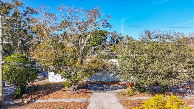 Building Photo - 424 72nd St N