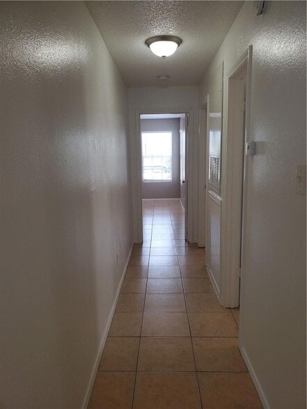 Building Photo - 4208 Duval Rd