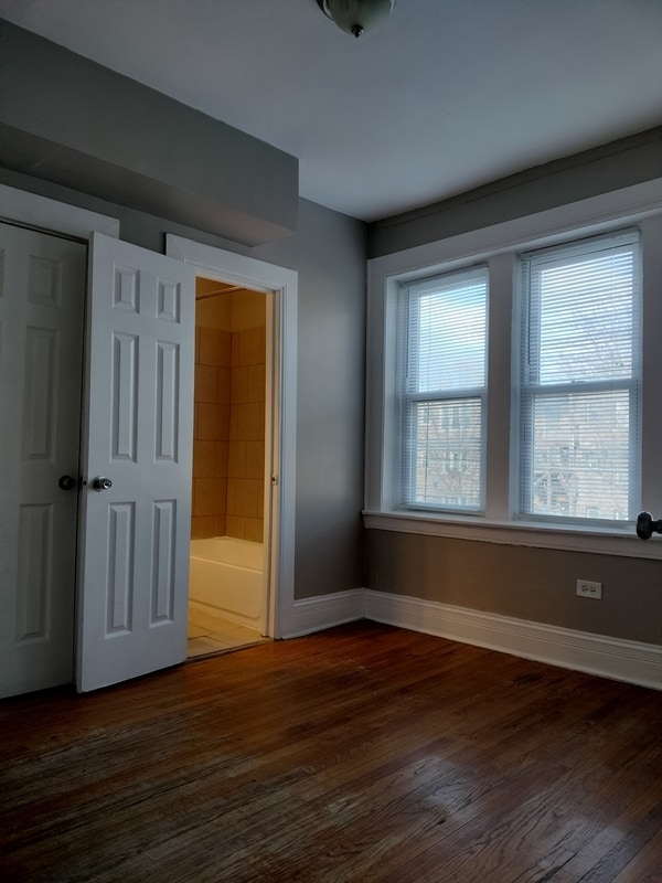 Building Photo - 7729 S Essex Ave