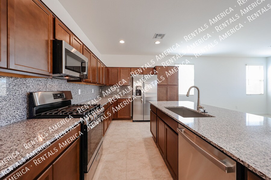 Building Photo - 25426 N 148th Dr