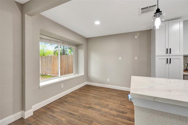 Building Photo - 16634 Bougainvilla Ln