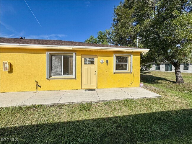 Building Photo - 1321 SE 8th Ave