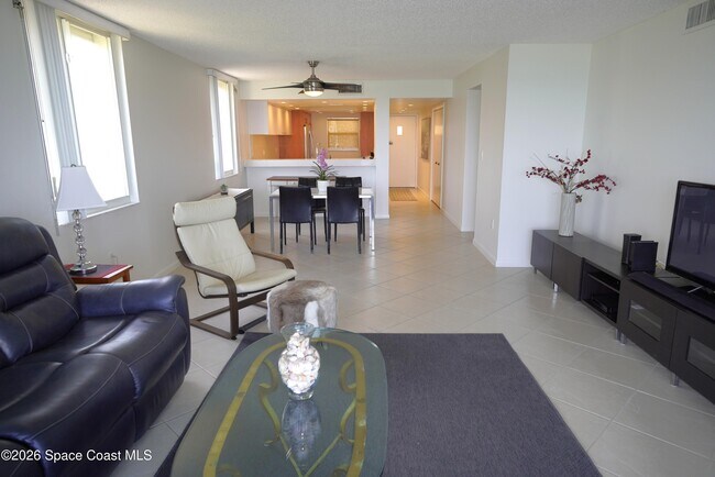 Building Photo - 1555 N Hwy A1A