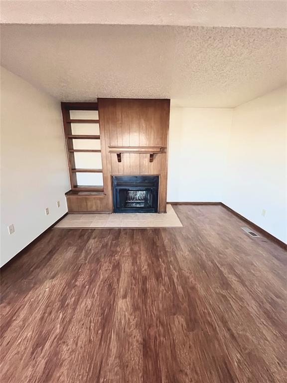 Building Photo - 300 Chalmette Dr