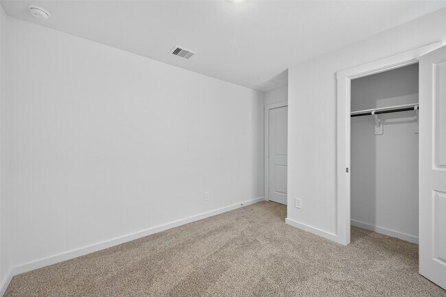 Building Photo - 1703 Stelvio Pass Dr