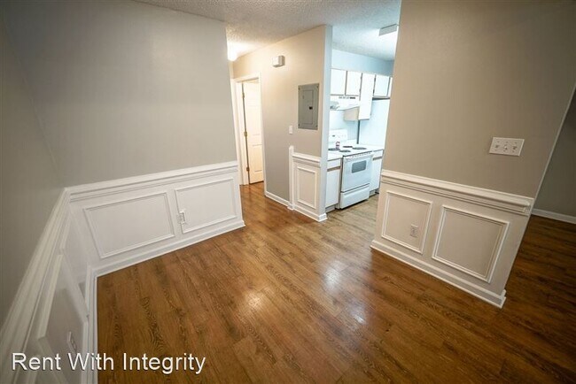 Building Photo - 2310 Tina Dr