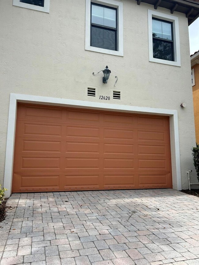Building Photo - 12620 NW 32nd Ct