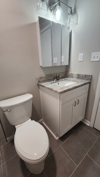 Building Photo - 626 Surfside Dr