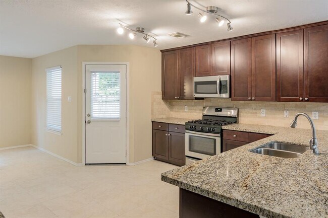 Building Photo - 14 S Vesper Bend Cir
