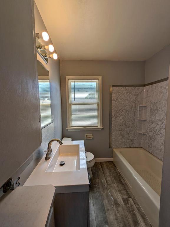 Building Photo - 217 Colorado Pl