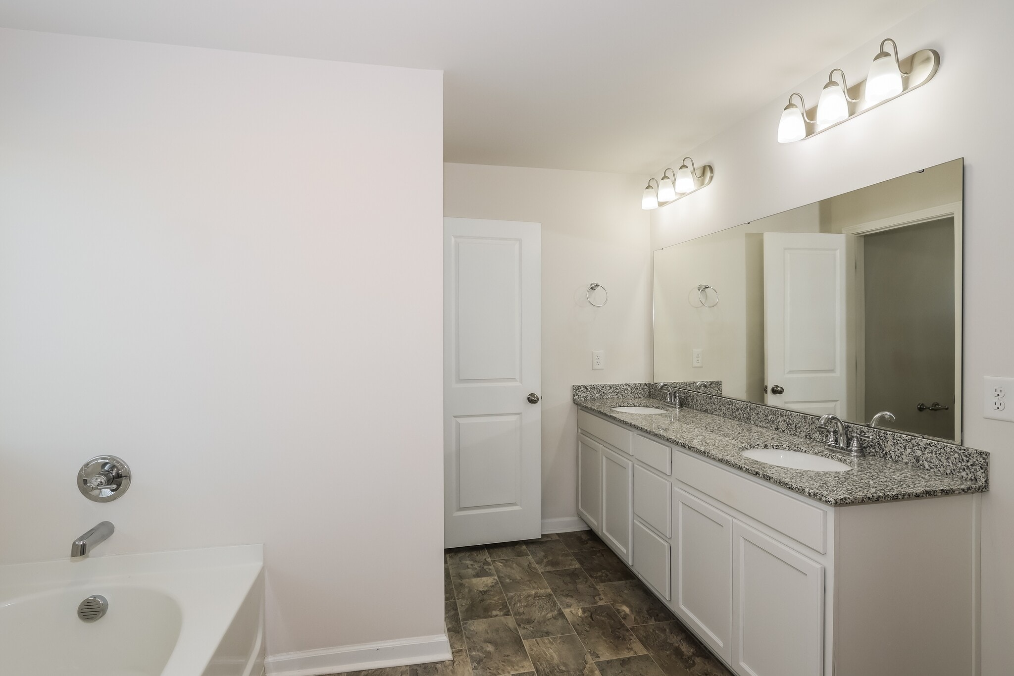 Building Photo - 875 Delta Ln