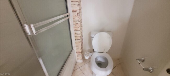 Building Photo - 8198 Rock Meadows Dr