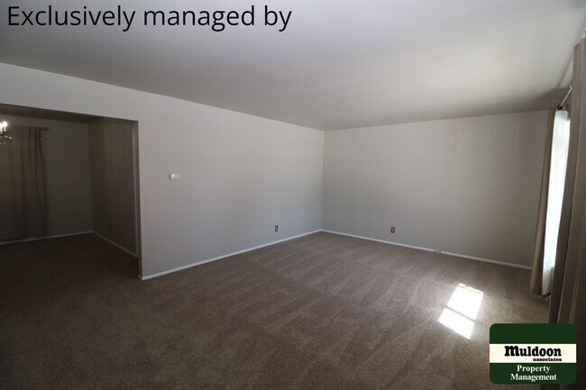 Building Photo - Main Level Living, Close to Ft Carson. 1  ...